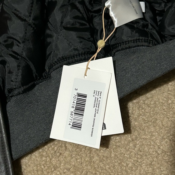 Gae Faux Leather Cropped Bomber - Picture 9 of 9